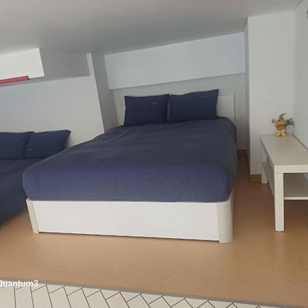 סיאול Hongdae Residence - 1Min From Hongik Uni Station Exit #1 מראה חיצוני תמונה