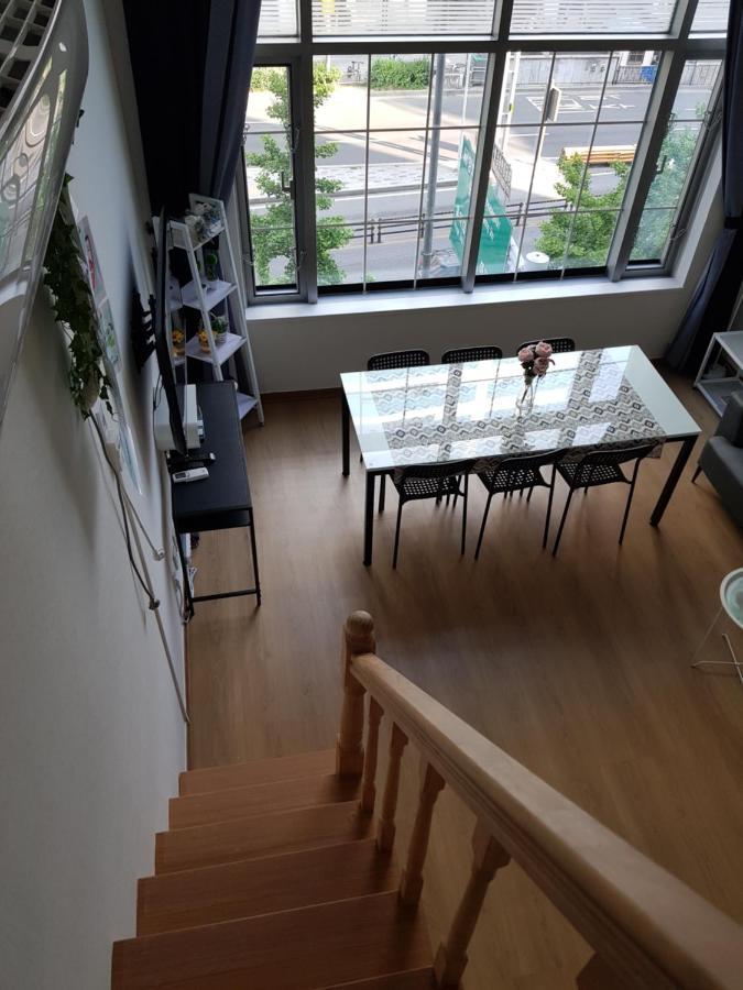 סיאול Hongdae Residence - 1Min From Hongik Uni Station Exit #1 מראה חיצוני תמונה